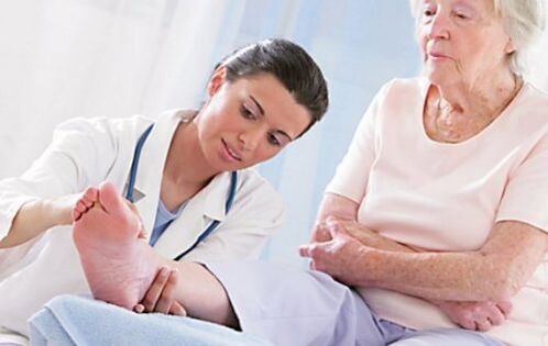 Посетите лекара ако имате симптоме проширених вена